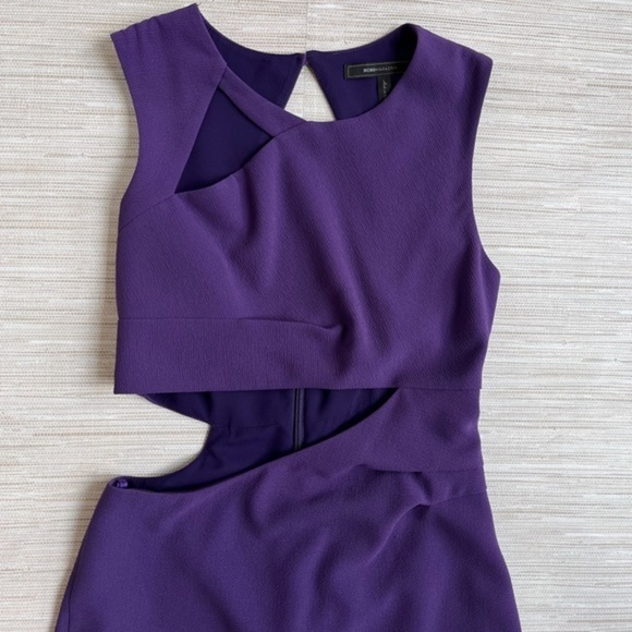 BCBGMAXAZRIA PLUM CUT OUT SHEATH DRESS | SIZE 8 - Picture 3 of 5